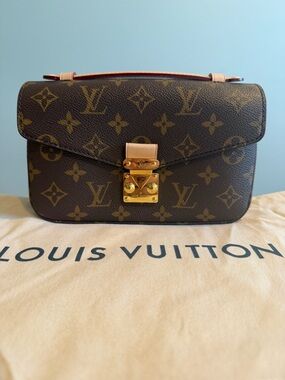 Louis Vuitton Pochette Métis East West M46279 - Monogram - New - AUTHENTICATED